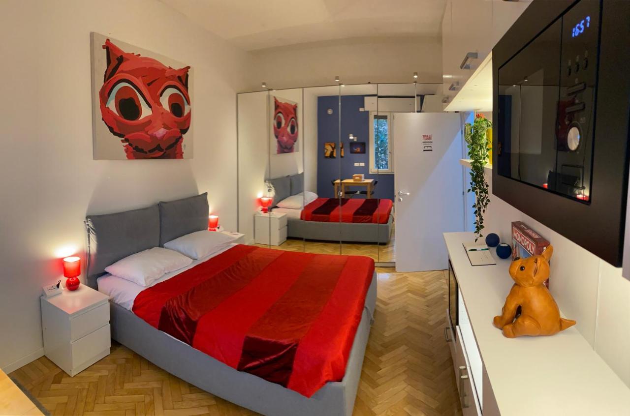 Tra Le Torri B&B - Ampia Stanza Privata In Appartamento Con Bagno Privato Accessibile Da Corridoio 볼로냐 외부 사진
